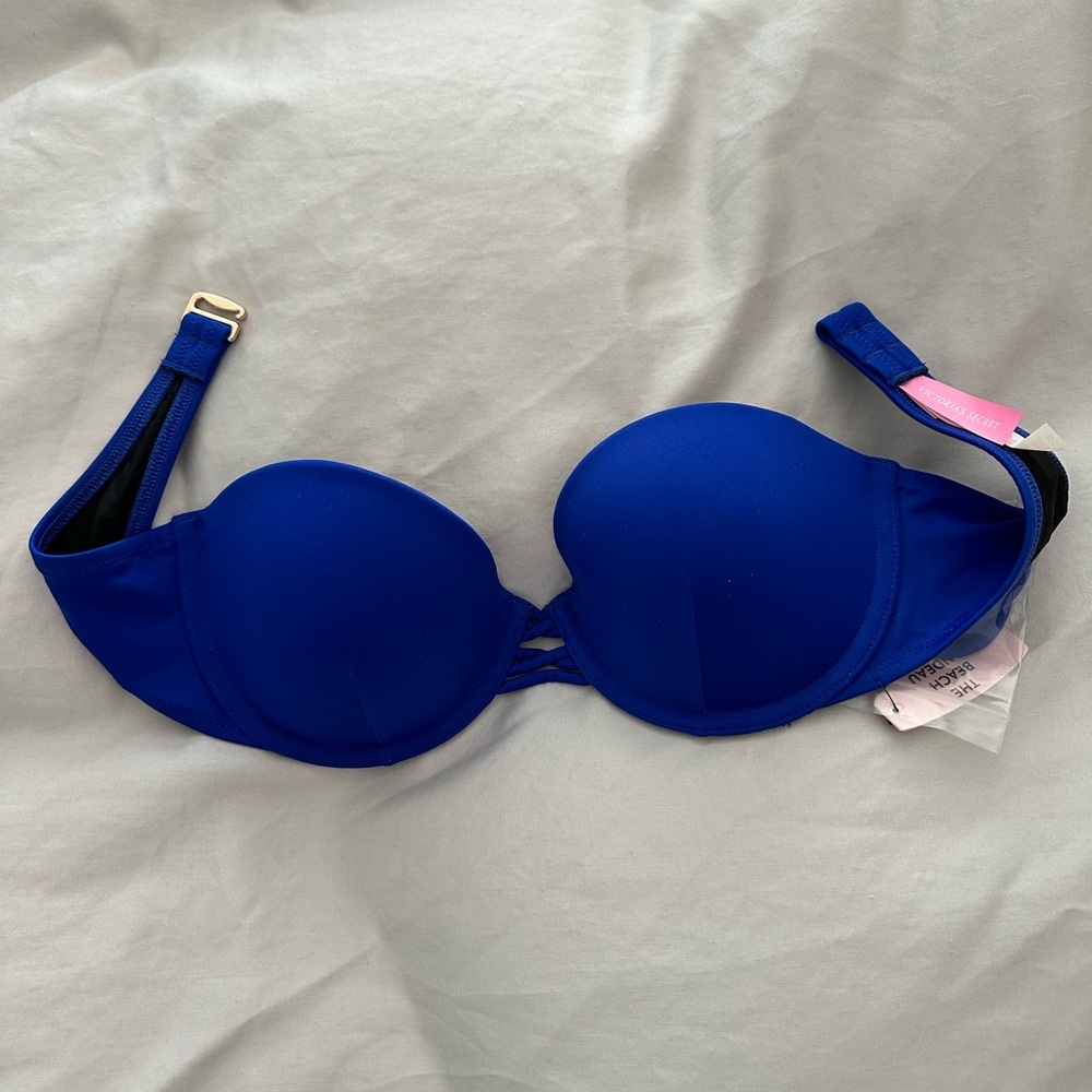 Victoria’s Secret bikini top